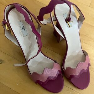 Prada sandal size 8
